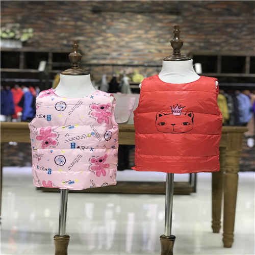 貝熙童裝 專業(yè)女童品牌童裝批發(fā)，引領時尚童裝批發(fā)新風尚